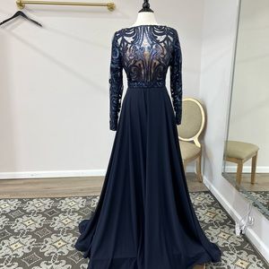 MNM COUTURE NAVY GOWN N0036